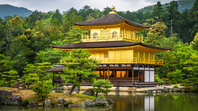 Chùa Kinkaku-ji (Chùa Gác Vàng) – Kyoto