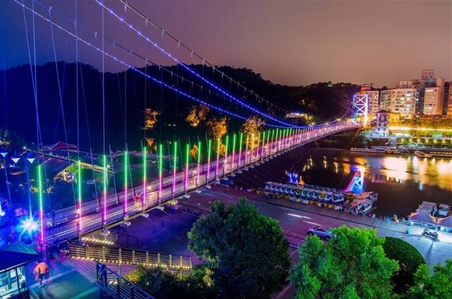 Cầu treo Bitan Bích Đàm - Đài Loan (Ảnh: ST)